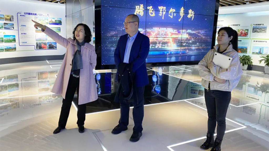豪门国际数字赵锴一行到鄂尔多斯驻京人才工作站交流(图1)