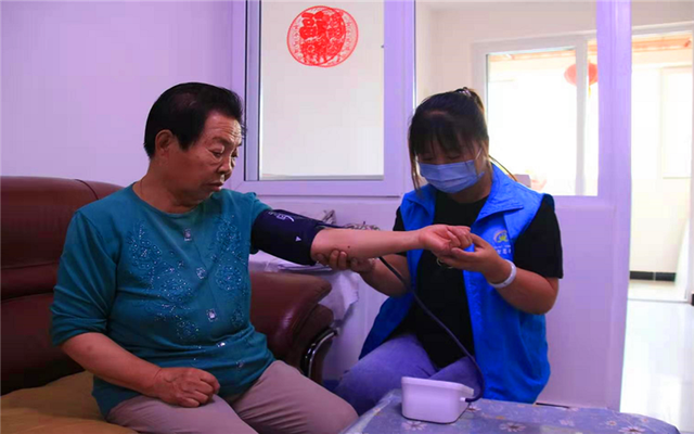 陕西定边:智慧养老 服务到家(图1) 陕西定边:智慧养老 服务到家(图1)